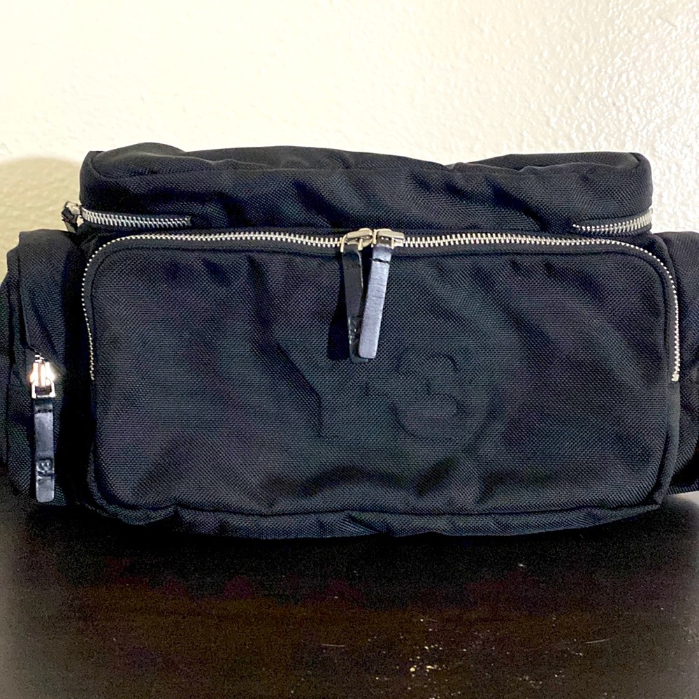 Perfect Condition XL Y-3 Yoji Yamamoto Fanny pack/sling bag.